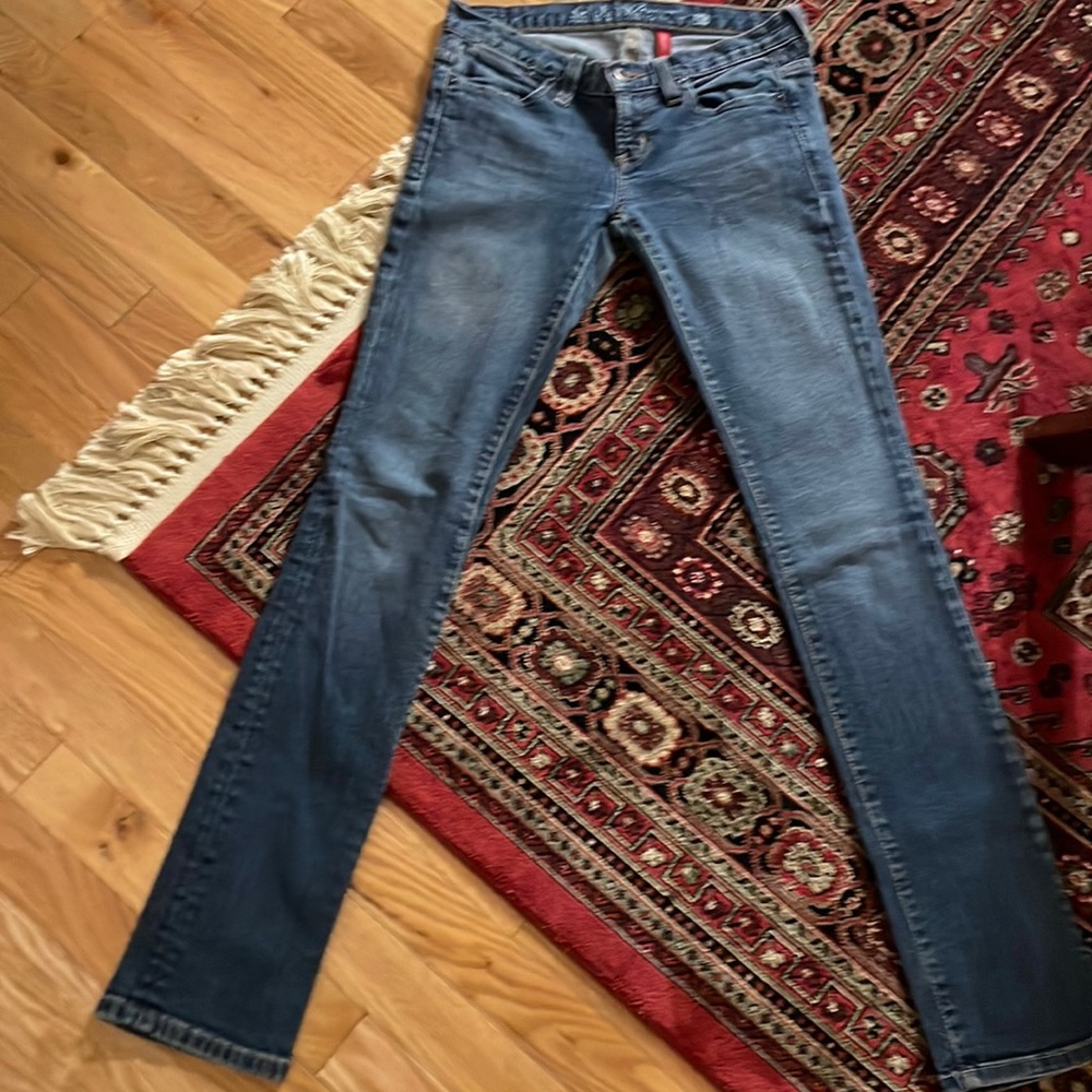 Guess skinny jean size 26